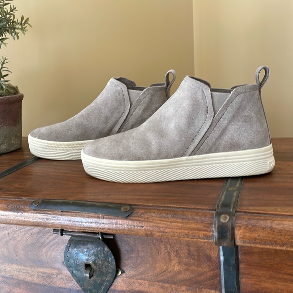 Dolce Vita Tasha Tauoe Suade women’s high top sneaker/shoe 8